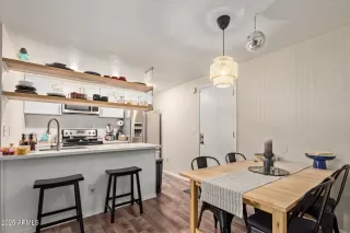 Photo #4: 6863954 Listing 