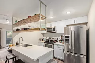 Photo #6: 6863954 Listing 