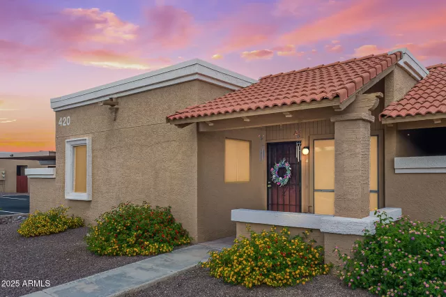 MLS: 6864079 Condo For Sale