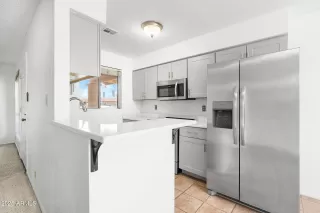 Photo #3: 6864079 Listing 