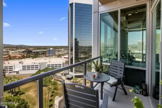 Photo #6: 6864270 Listing