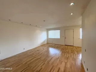 Photo #2: 6864294 Listing 