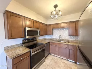 Photo #6: 6864294 Listing 