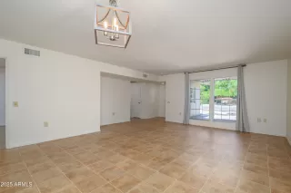 Photo #4: 6864408 Listing