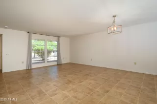 Photo #5: 6864408 Listing