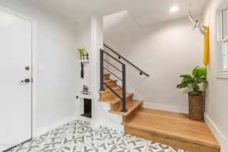 Photo #3: 6864429 Listing