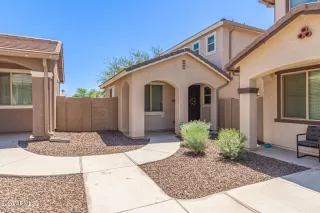 Photo #1: 6864509 Listing 