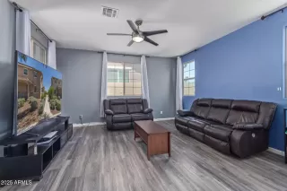 Photo #5: 6864509 Listing 