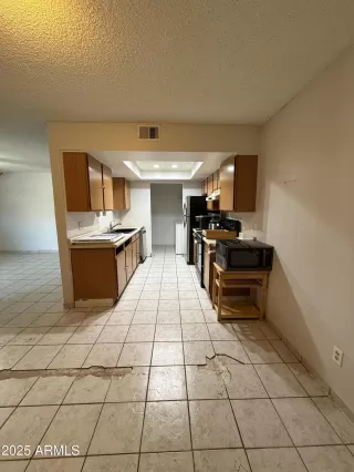 Photo #4: 6864535 Listing 