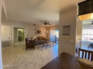 Photo #4: 6864540 Listing