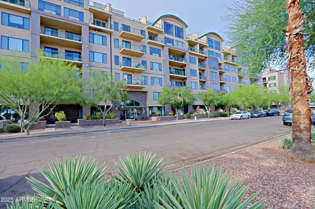 MLS: 6864557 Condo For Sale