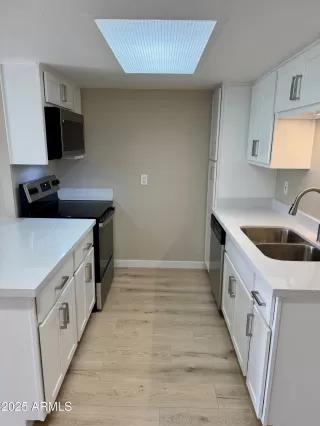 Photo #4: 6864649 Listing