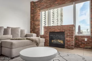 Photo #4: 6864670 Listing 