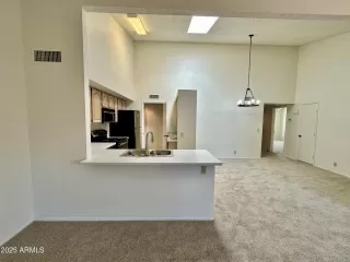 Photo #4: 6864796 Listing