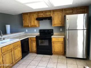 Photo #6: 6864813 Listing