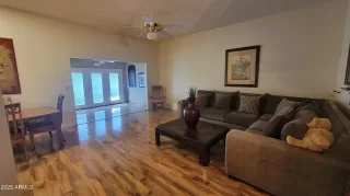 Photo #4: 6865066 Listing