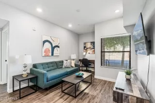 Photo #4: 6865160 Listing 