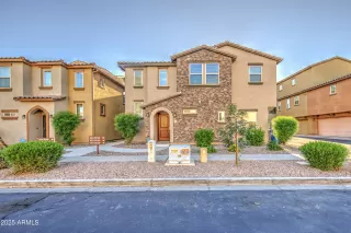 Photo #3: 6865193 Listing