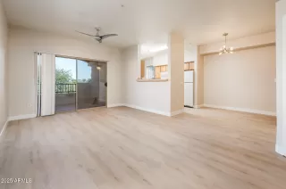 Photo #4: 6865200 Listing 