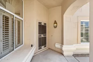 Photo #4: 6865225 Listing