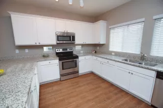 Photo #5: 6865463 Listing