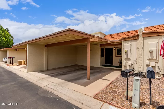 MLS: 6865486 Condo For Sale