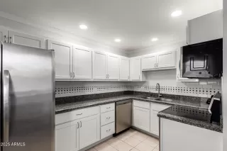Photo #1: 6865487 Listing 