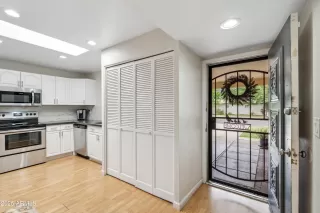 Photo #1: 6865493 Listing