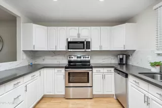 Photo #2: 6865493 Listing