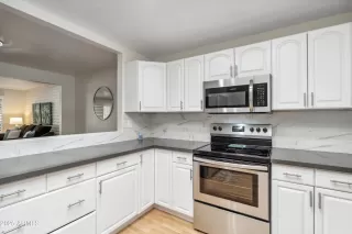 Photo #3: 6865493 Listing