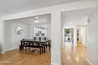 Photo #5: 6865493 Listing