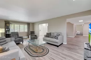 Photo #5: 6865524 Listing