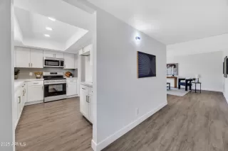 Photo #4: 6865541 Listing