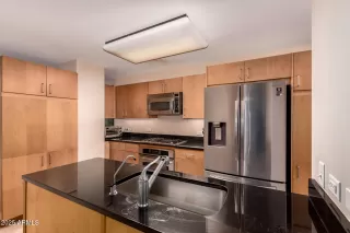 Photo #5: 6865780 Listing