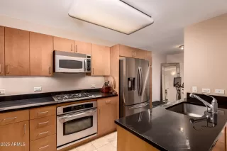 Photo #6: 6865780 Listing