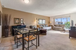 Photo #2: 6865937 Listing 