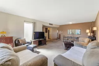 Photo #4: 6865937 Listing 