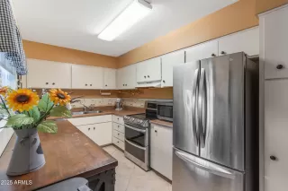 Photo #6: 6865937 Listing 