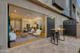 Photo #4: 6865961 Listing