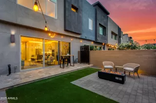 Photo #5: 6865961 Listing