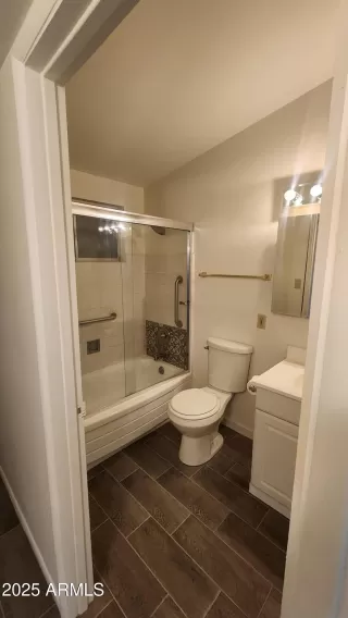 Photo #6: 6866049 Listing 