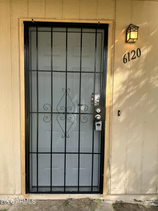 Photo #5: 6866286 Listing 