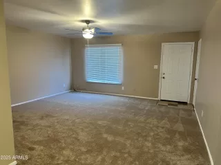 Photo #6: 6866286 Listing 