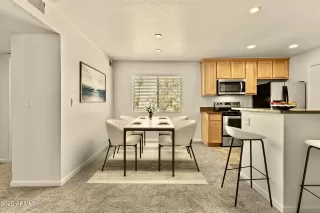 Photo #2: 6866307 Listing