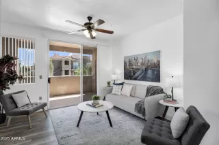 Photo #2: 6866488 Listing 