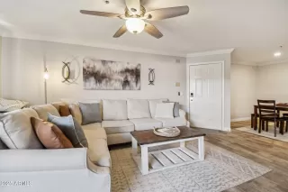 Photo #3: 6866642 Listing