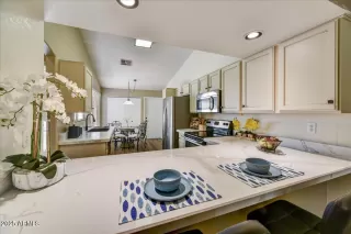 Photo #2: 6866780 Listing