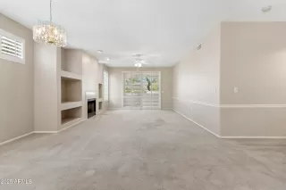 Photo #1: 6866824 Listing