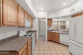 Photo #2: 6866824 Listing