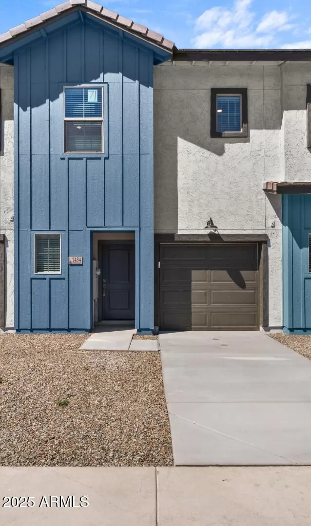 MLS: 6866958 Condo For Sale